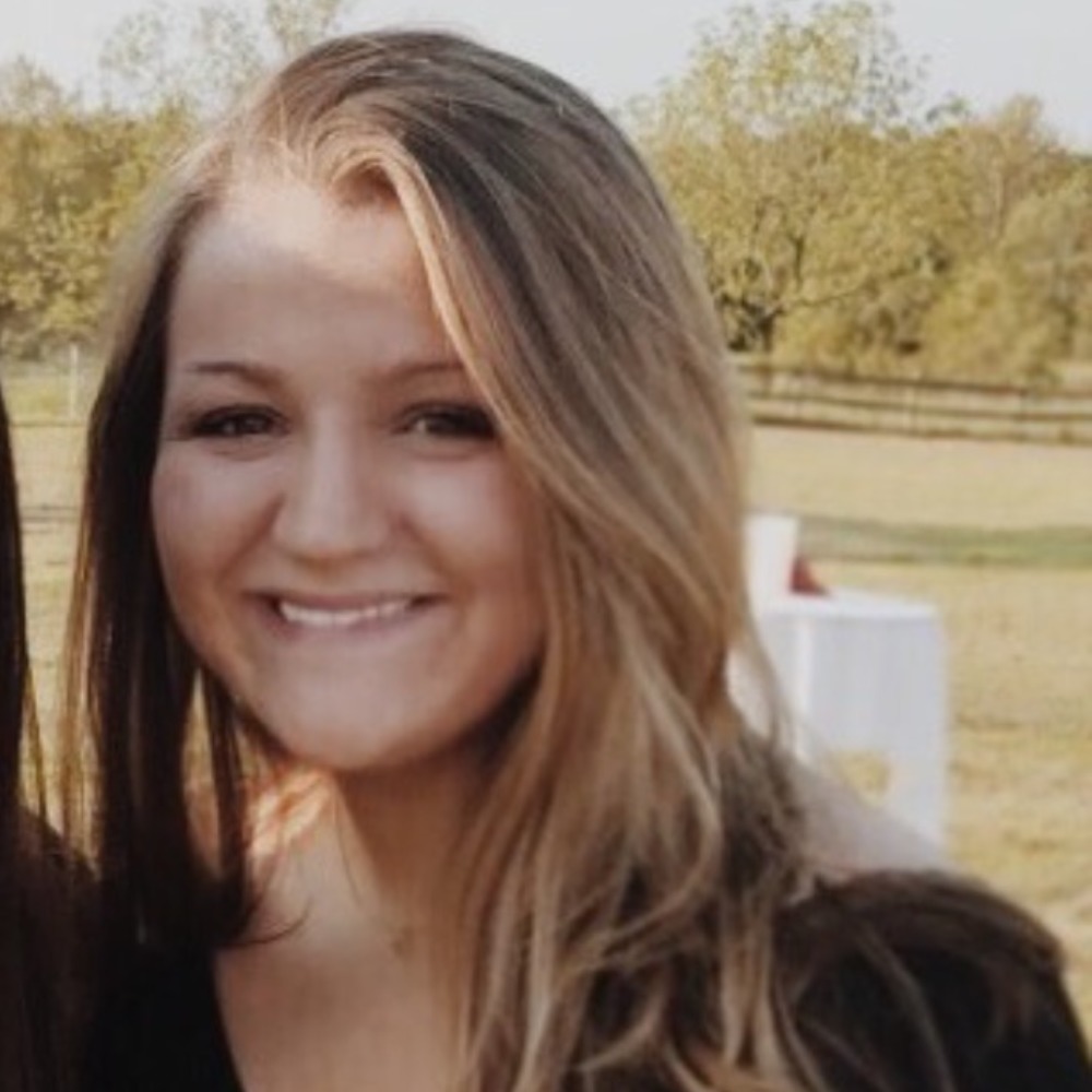 Meet your Posher, Liza